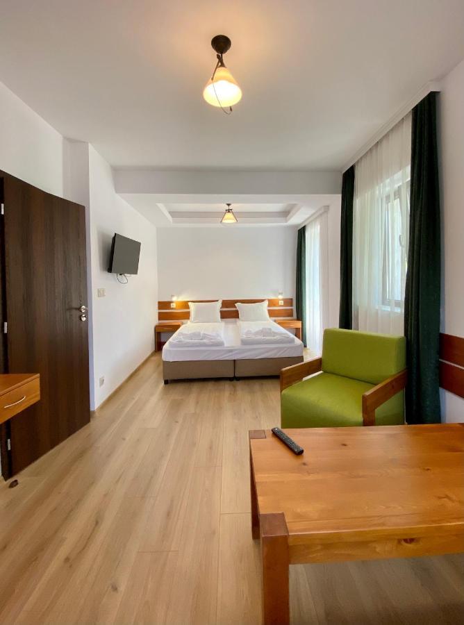 Edelweiss Central Hotel バンスコ エクステリア 写真